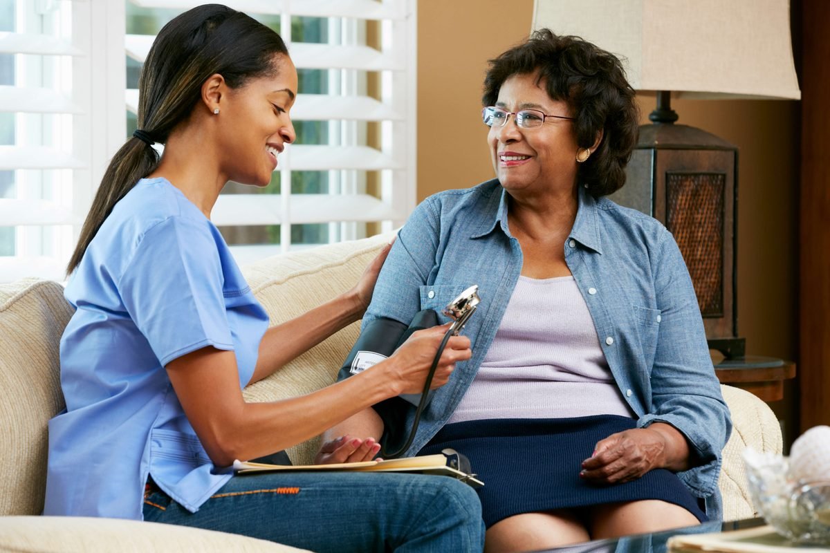 Homevisitsforelderlypatient at AJ hearing Aid